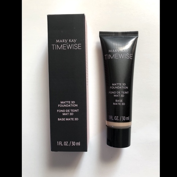 Matte 3D foundation for combination to oily skin - Picture 1 of 1